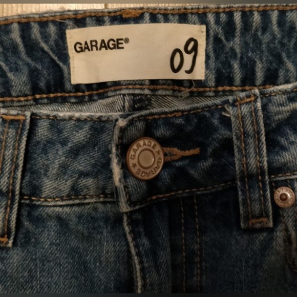 Blue Mom Jeans - Picture 2 of 4